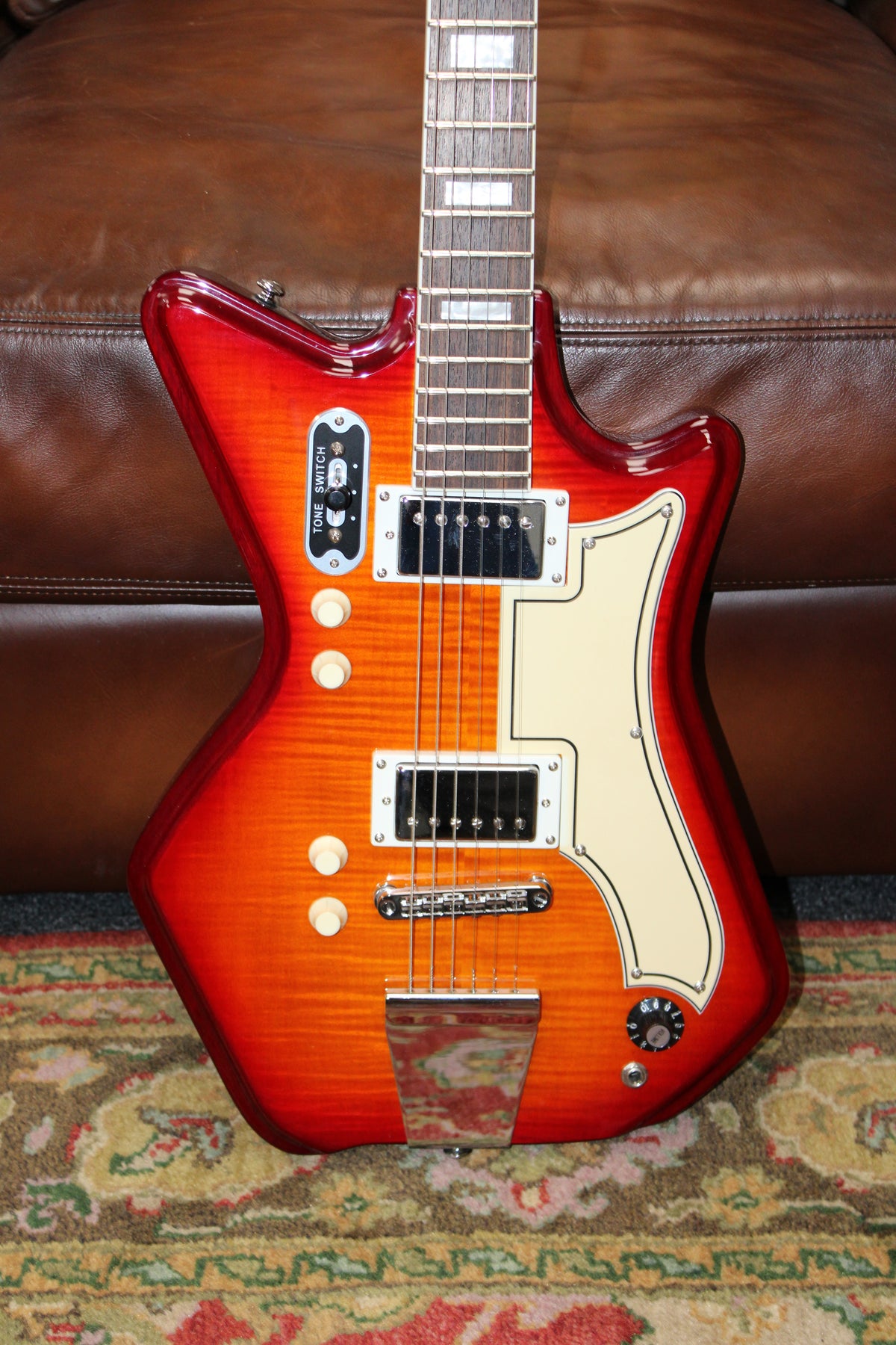 Airline Guitars Jetsons 2P FM Cherry Burst Flame - B-Stock Serial # 2300929