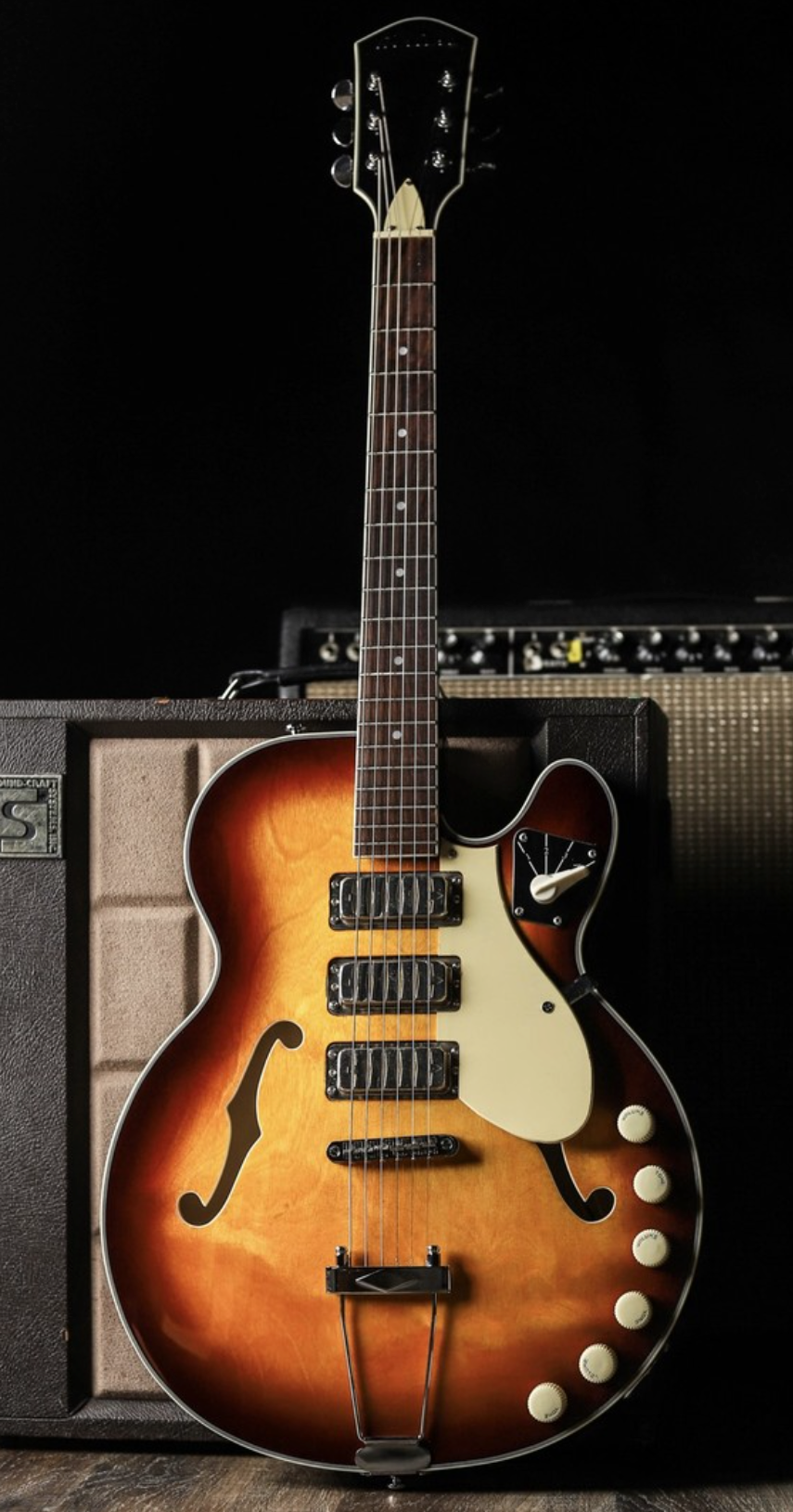 Airline H59 Goldtop